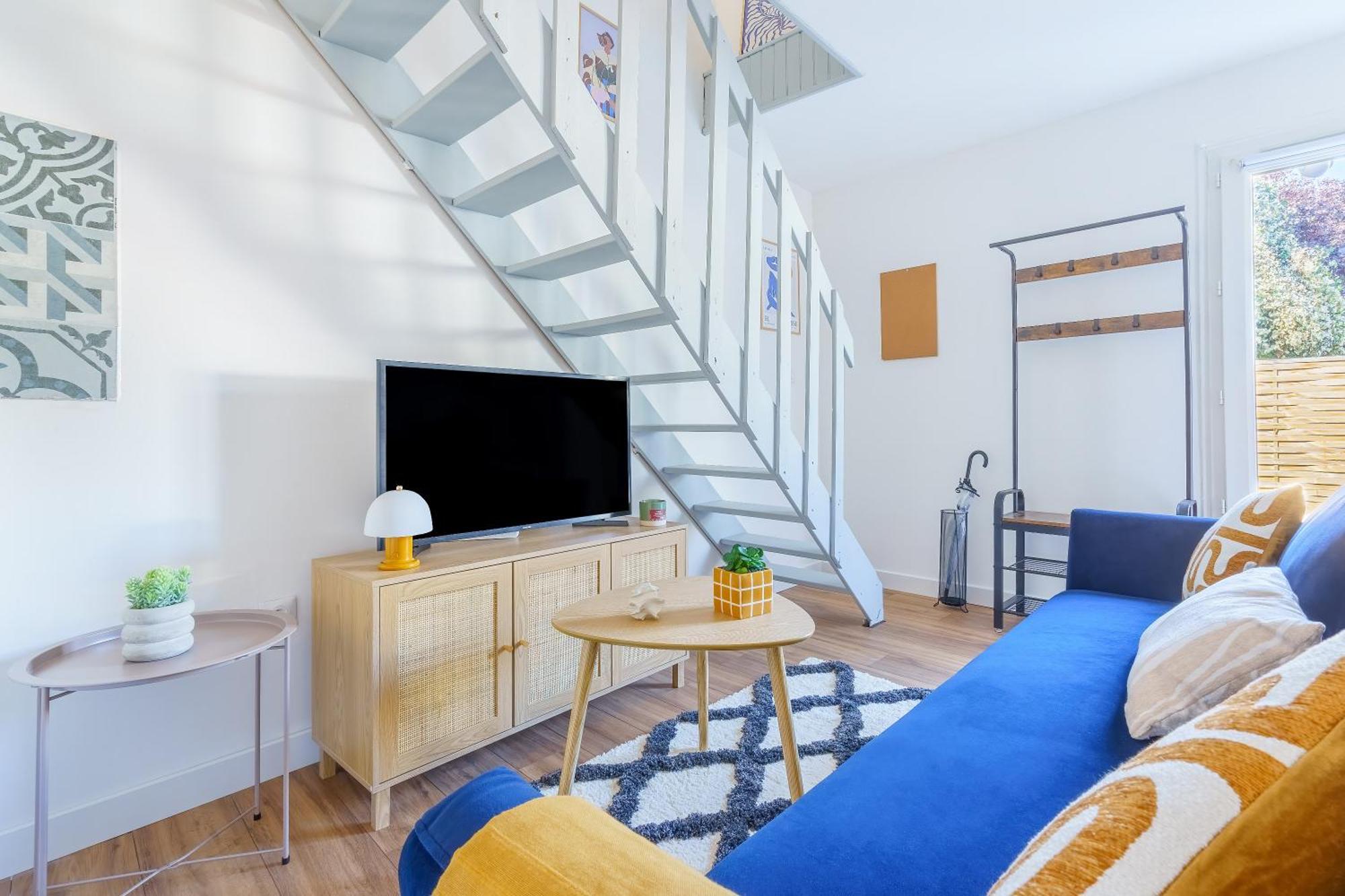 Maisonnette Bleu Horizon Avec Jardin - 2min Gare - Serenito Homes *