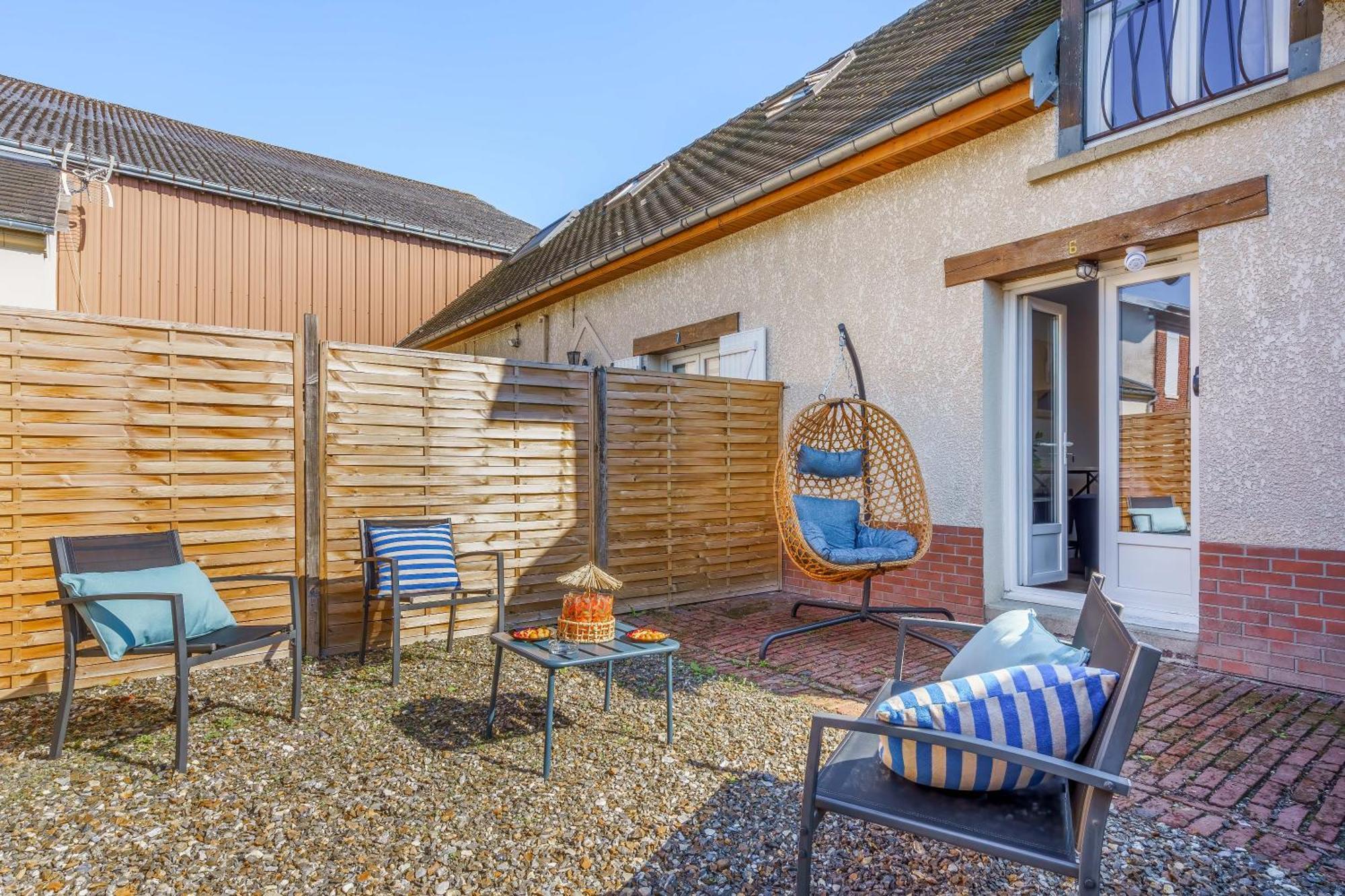 Maisonnette Bleu Horizon Avec Jardin - 2min Gare - Serenito Homes * Saint-Just-en-Chaussee